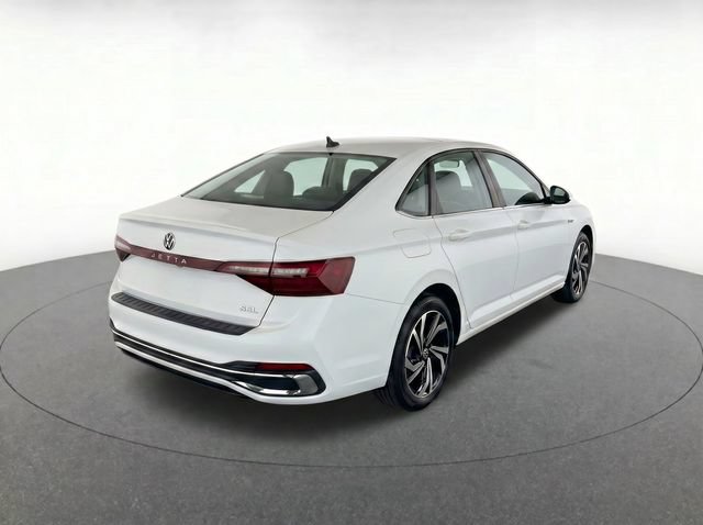 Used 2025 Volkswagen Jetta SEL FWD image 3