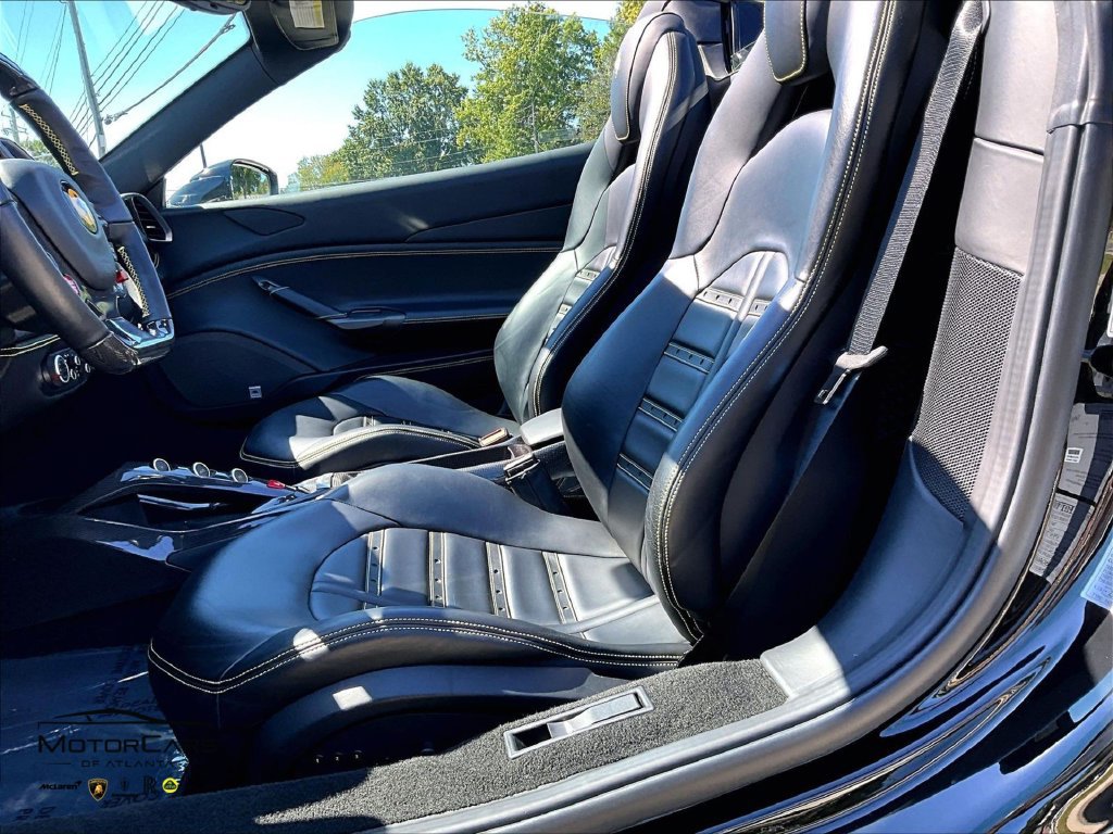 Used 2017 Ferrari 488 Spider RWD image 20