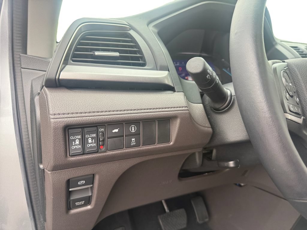 Certified 2023 Honda Odyssey EX-L image 13