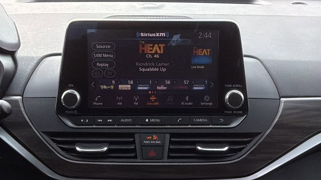 Used 2024 Nissan Altima 2.5 SV FWD image 16