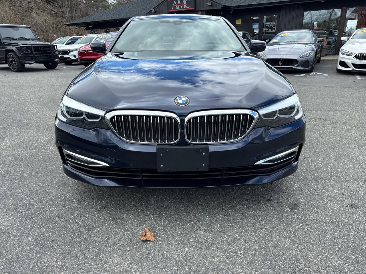 Used 2017 BMW 530i xDrive image 11