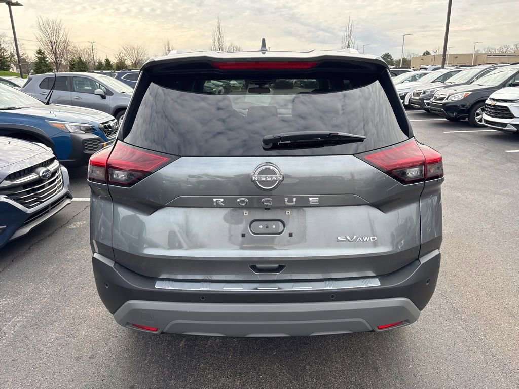 Used 2023 Nissan Rogue SV w/ SV Premium B Package AWD/4WD image 4