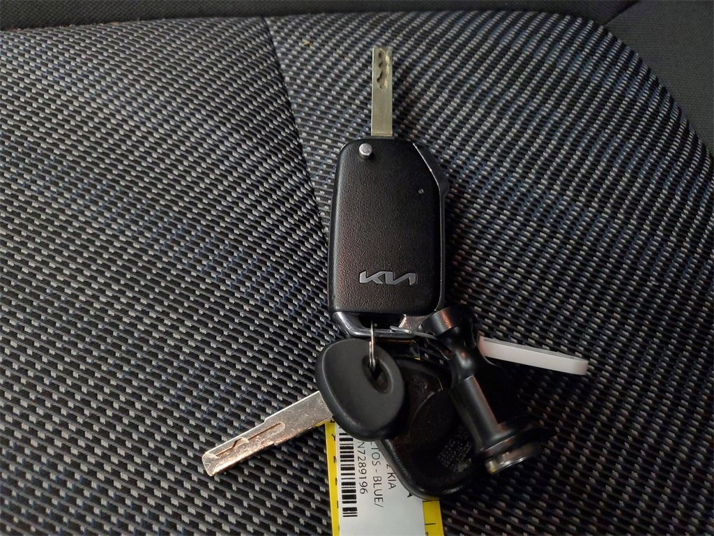 Certified 2022 Kia Seltos LX image 28