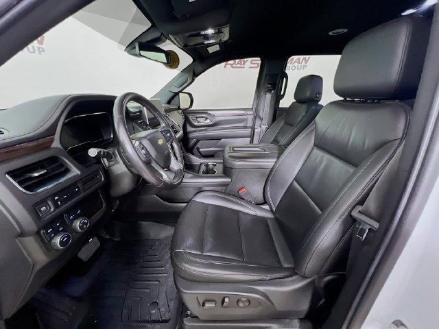 Used 2022 Chevrolet Suburban LT AWD/4WD image 10
