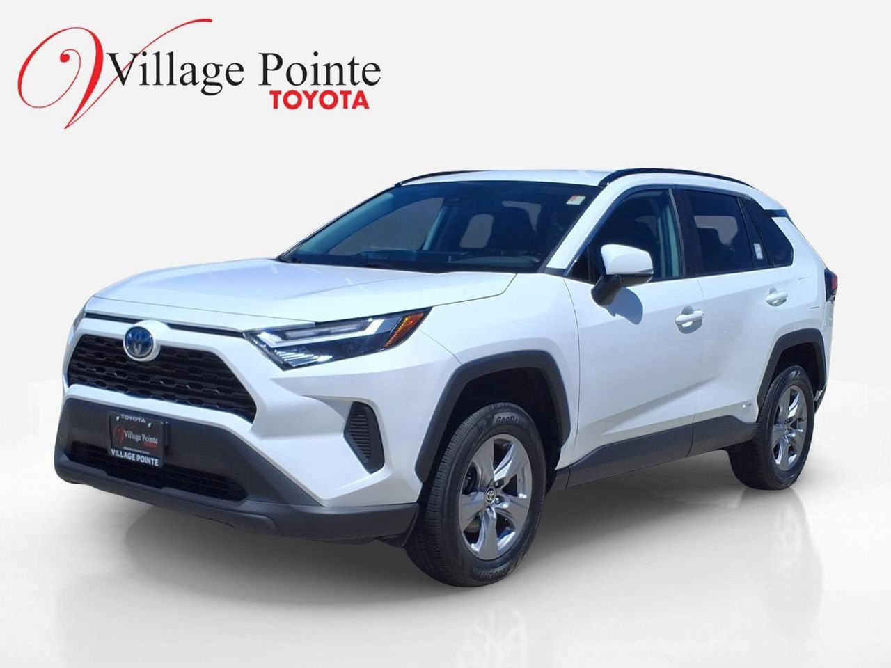 Used 2023 Toyota RAV4 XLE AWD/4WD image 1