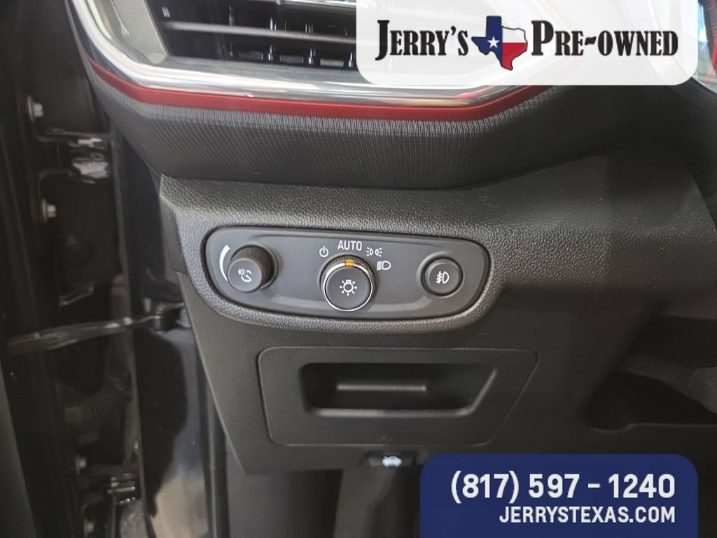 Used 2023 Chevrolet TrailBlazer RS FWD image 12