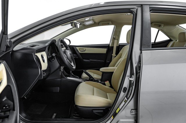 Used 2017 Toyota Corolla LE image 34