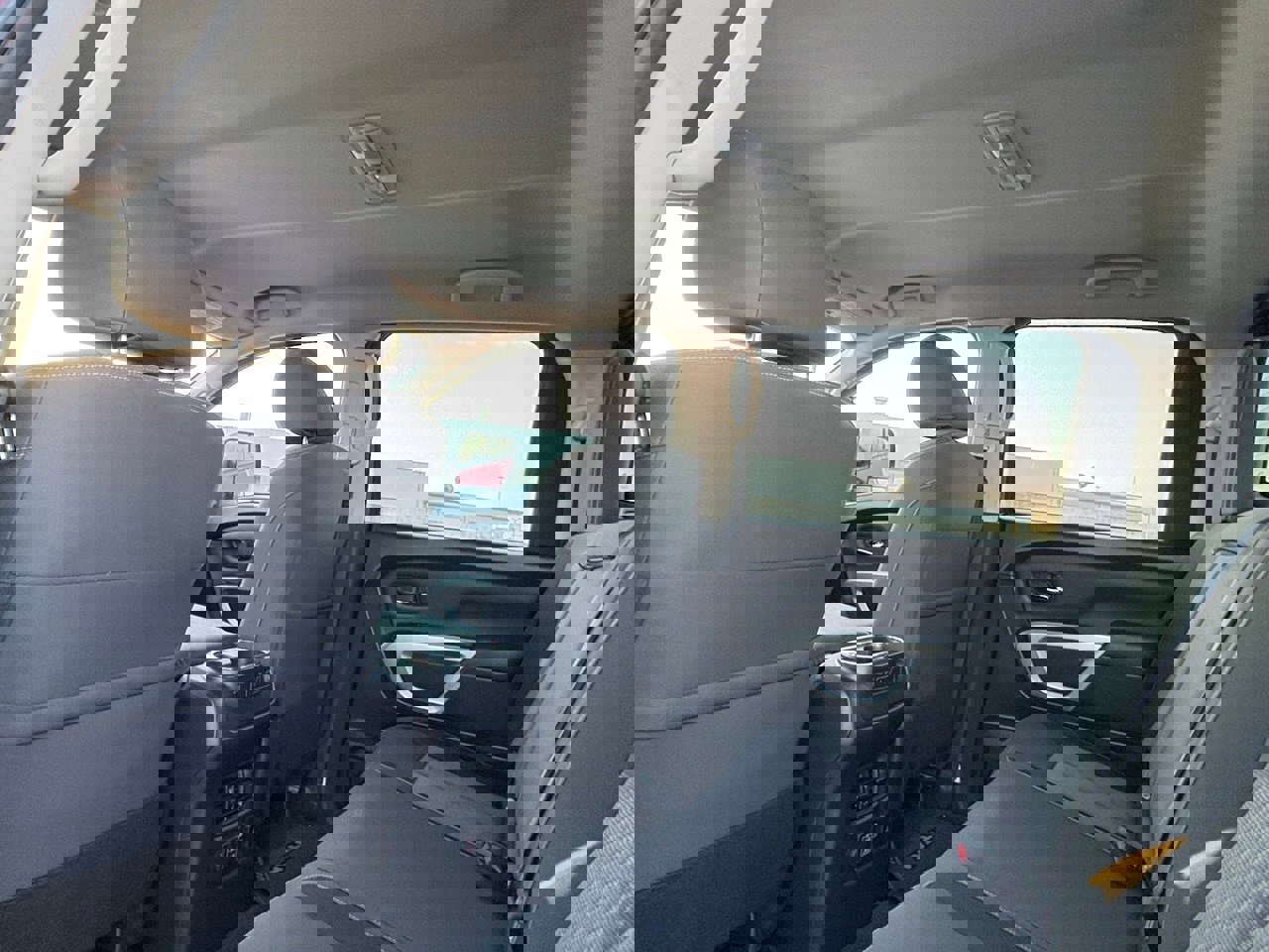 Certified 2024 Nissan Titan SV w/ SV Convenience Package image 38