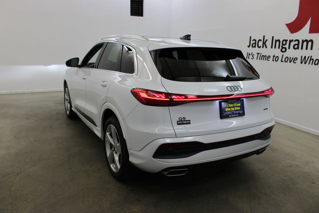 New 2025 Audi Q5 Prestige image 2