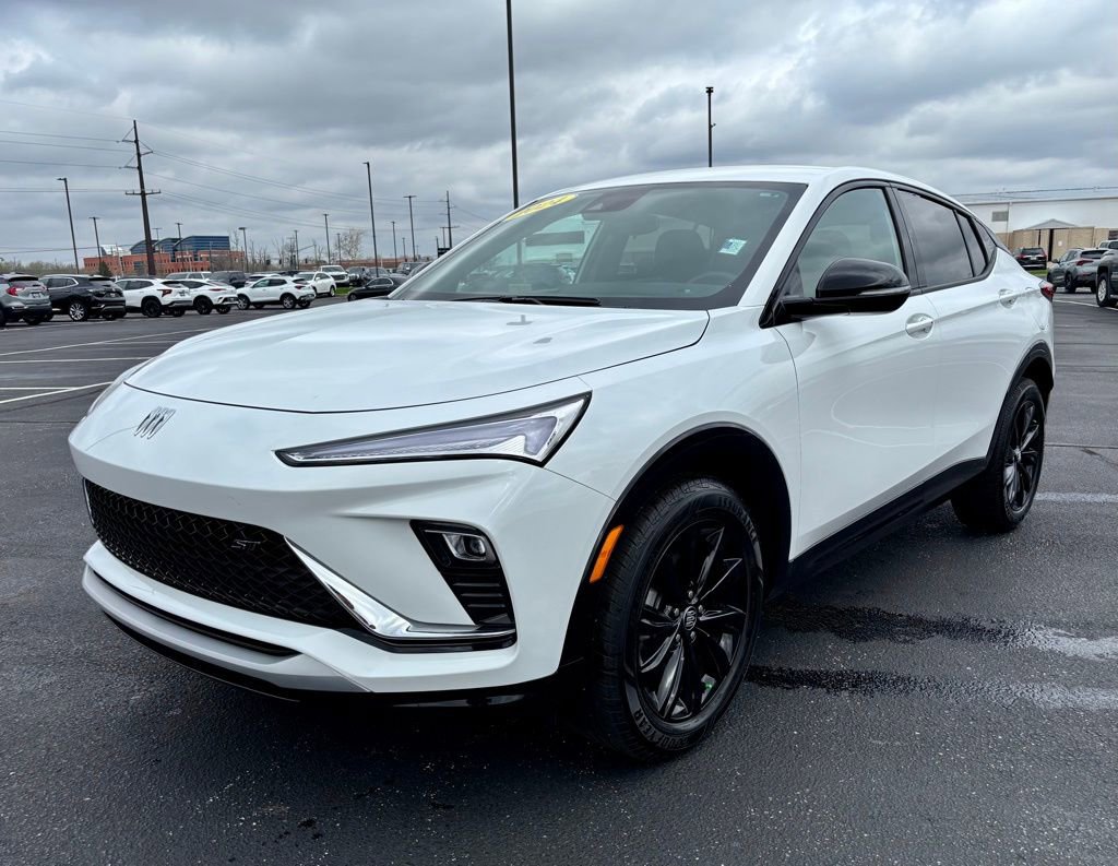 Used 2024 Buick Envista Sport Touring w/ Convenience I Package image 3