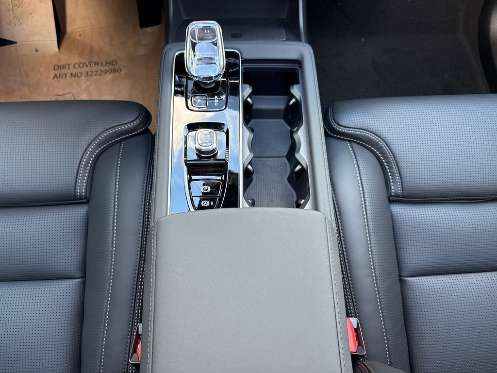 New 2026 Volvo XC90 B5 Ultra image 12