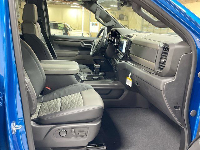 Certified 2024 Chevrolet Silverado 1500 ZR2 AWD/4WD image 25