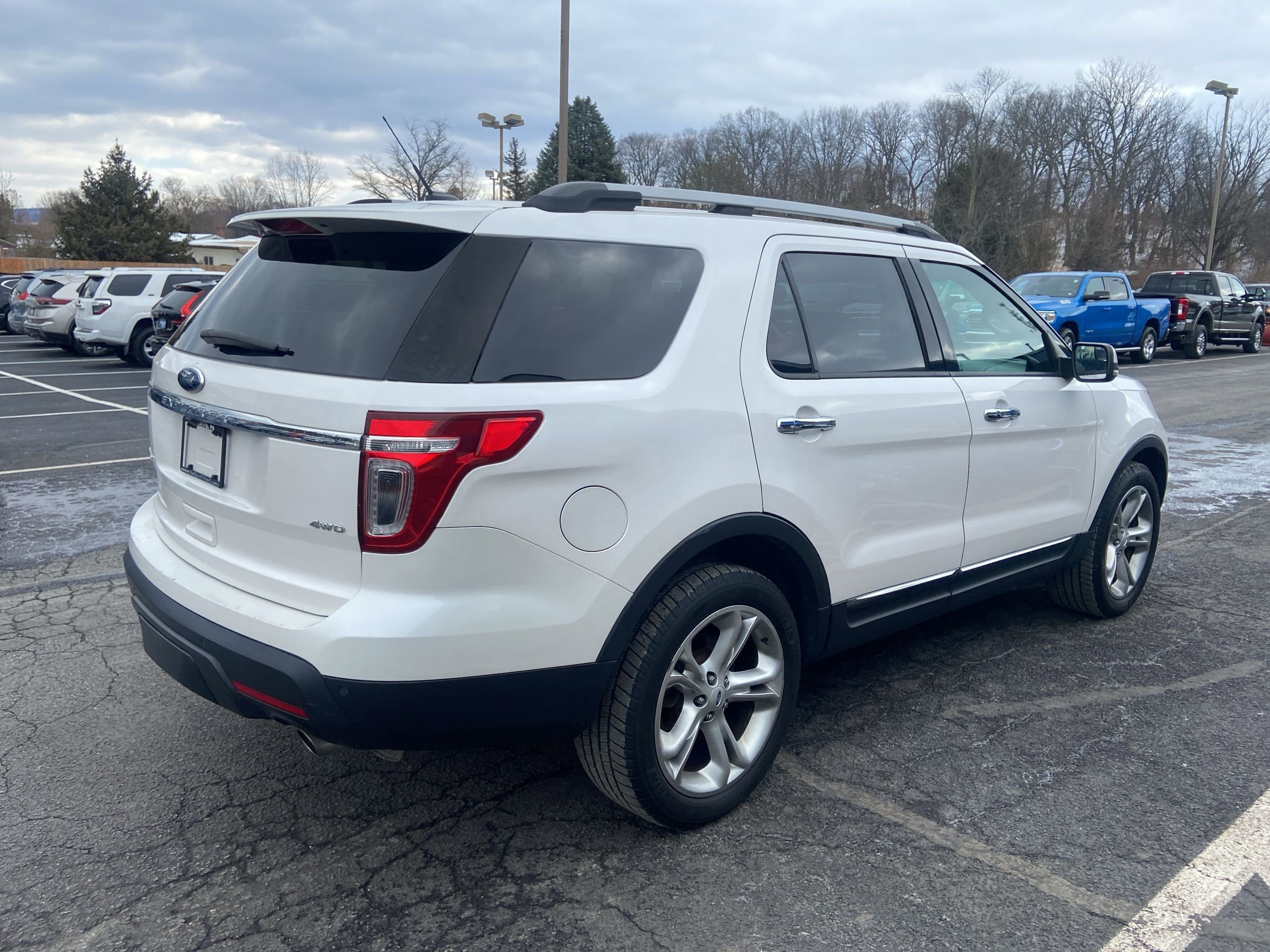 Used 2013 Ford Explorer Limited image 6