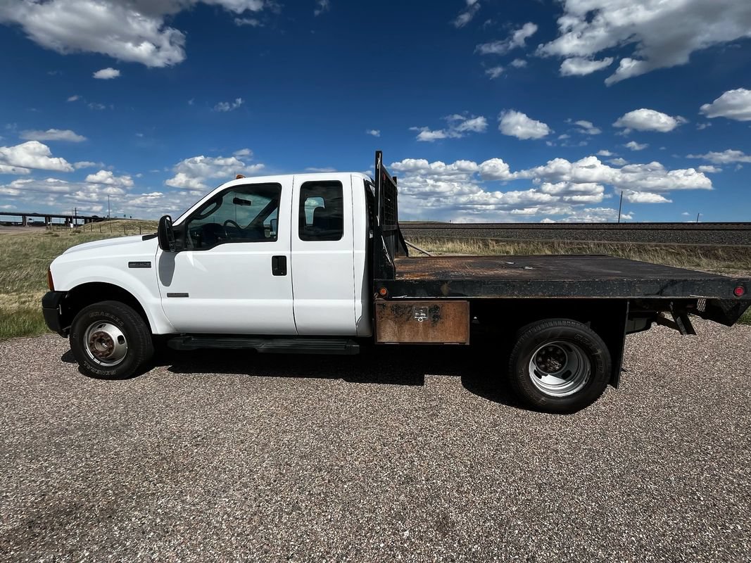 Used 2006 Ford F350 XL AWD/4WD image 2