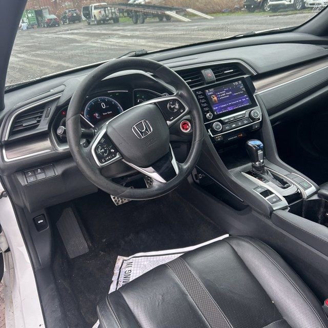 Used 2019 Honda Civic Touring image 8