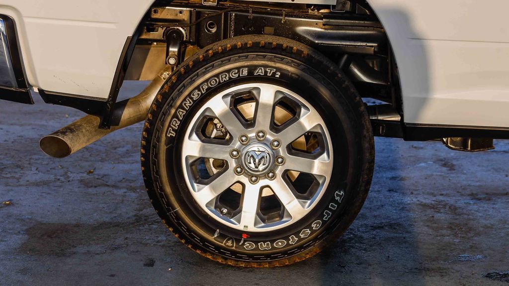 New 2026 RAM 2500 Big Horn AWD/4WD image 12