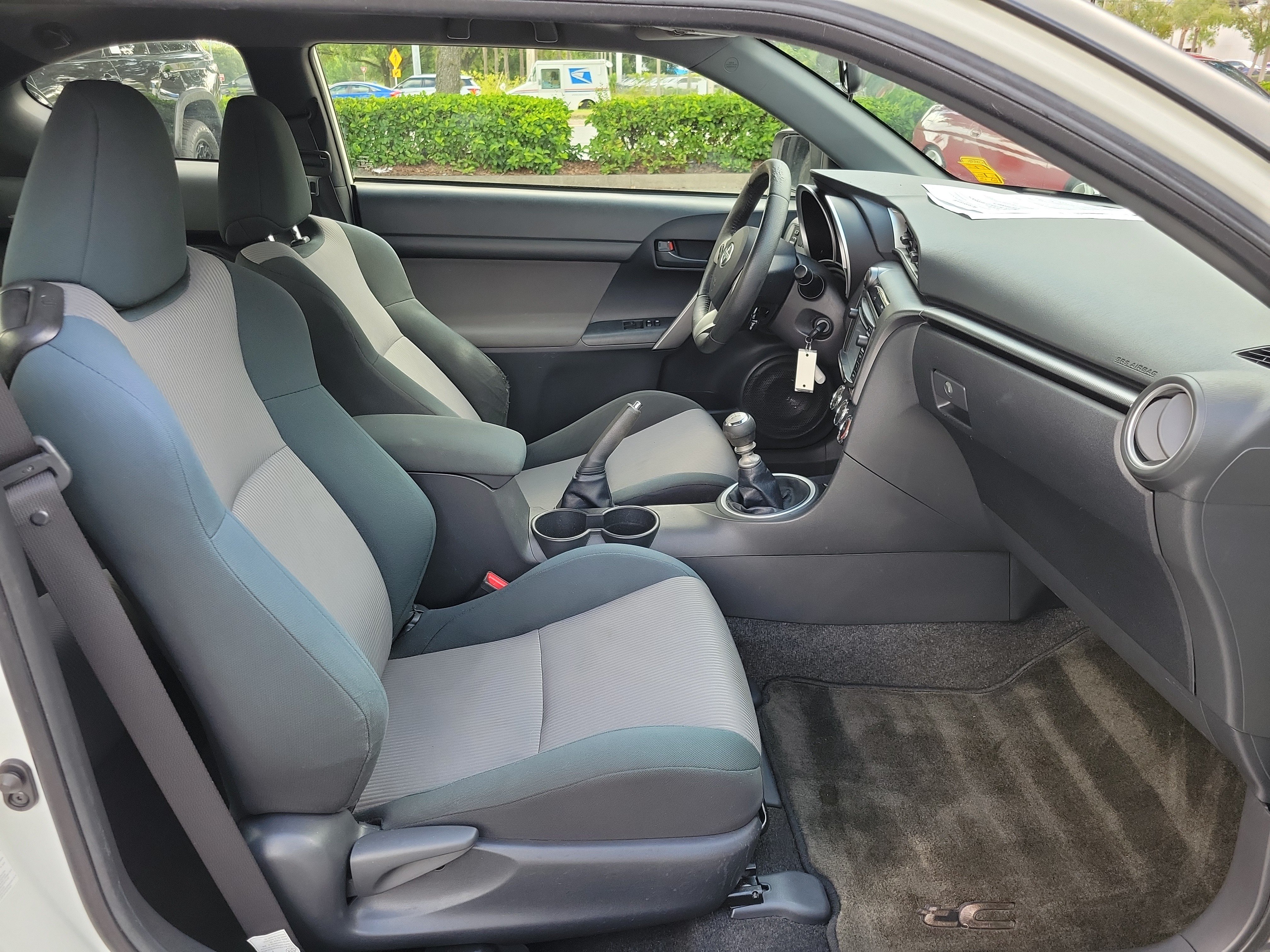 Used 2015 Scion tC FWD image 29