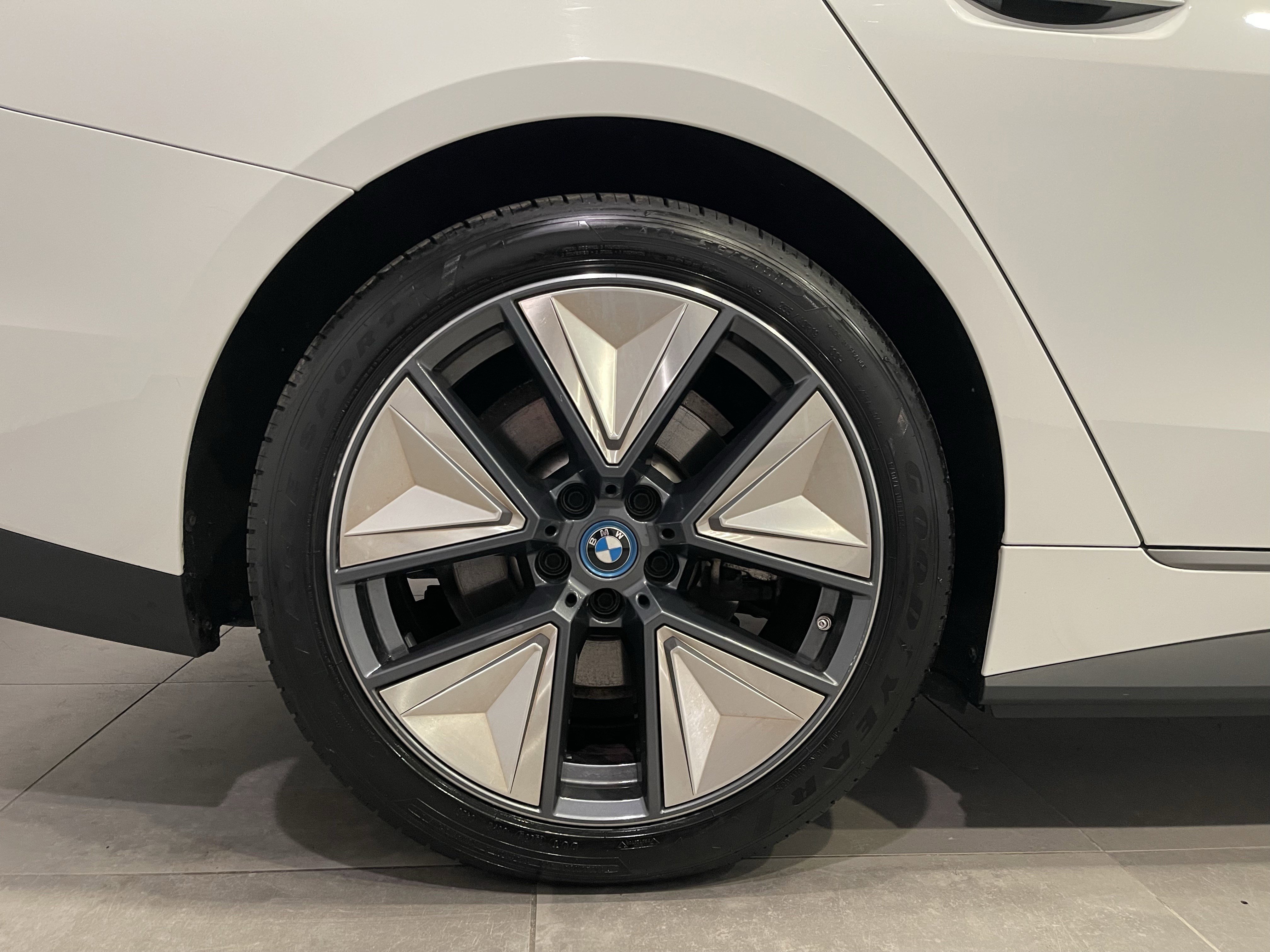 Certified 2023 BMW i4 eDrive35 w/ Premium Package image 10