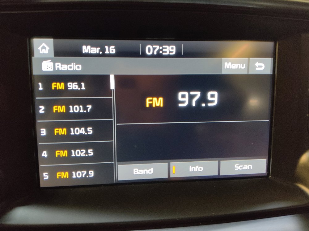 Used 2020 Kia Sorento EX image 25