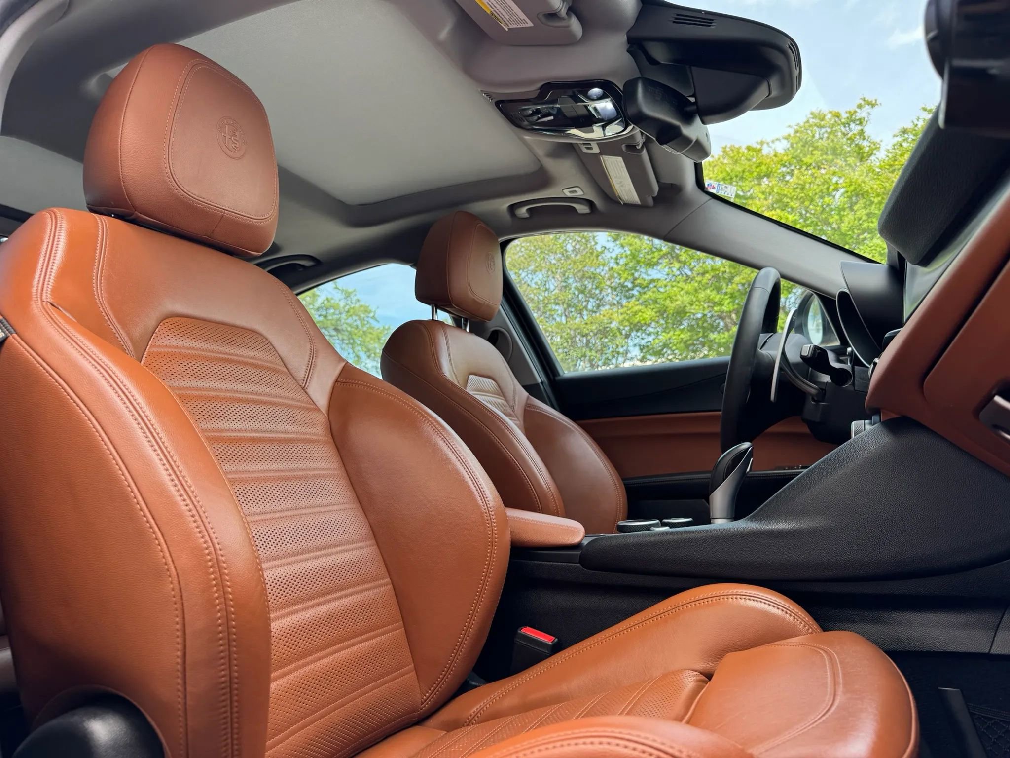 Used 2019 Alfa Romeo Giulia Ti Sport w/ Quick Order Package 22U Sport RWD image 23