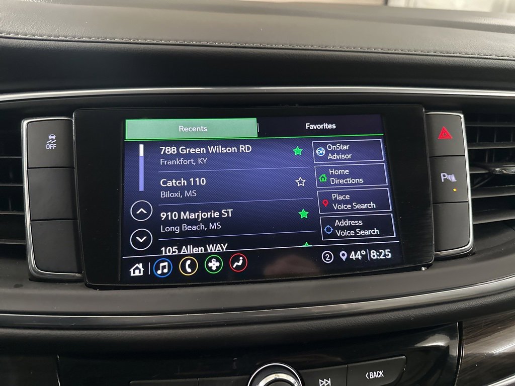 Used 2020 Buick Enclave Essence image 18