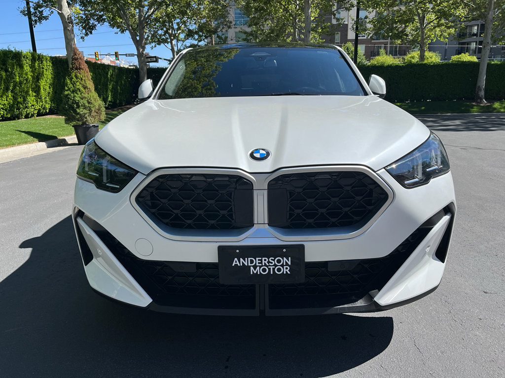 Used 2026 BMW X2 xDrive28i w/ Convenience Package AWD/4WD image 4