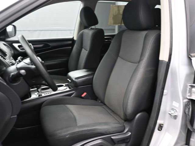 Used 2020 Nissan Pathfinder S image 11