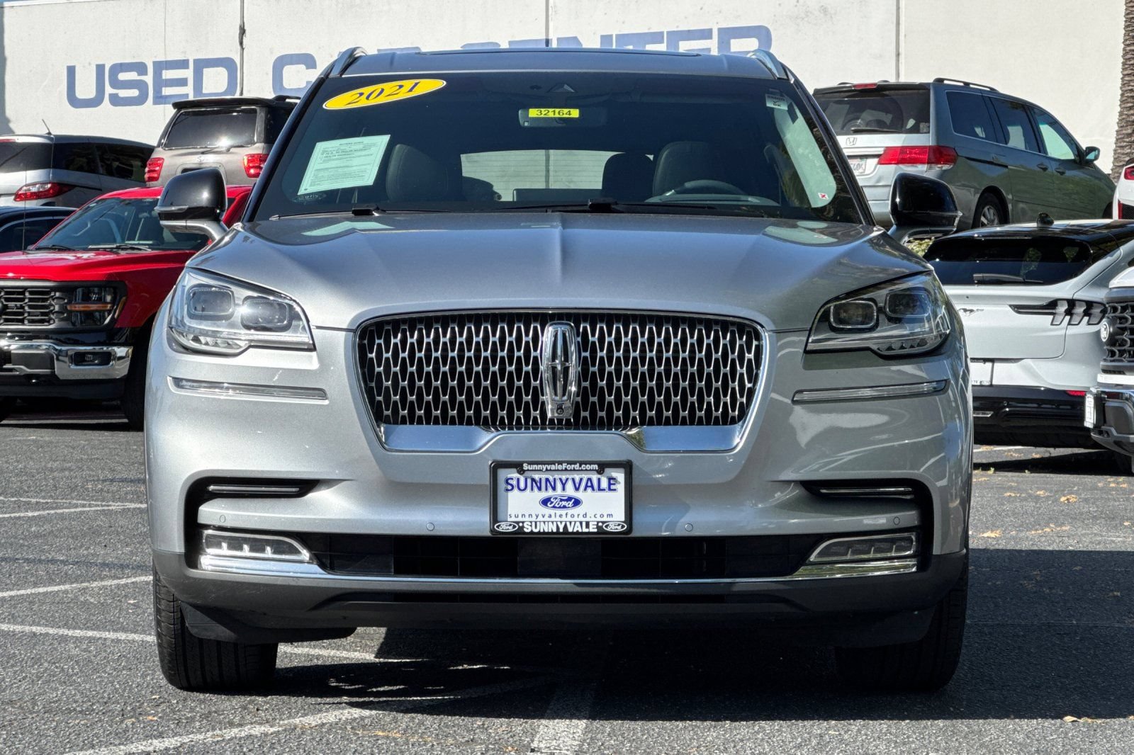Used 2021 Lincoln Aviator Reserve w/ Equipment Group 202A AWD/4WD image 9