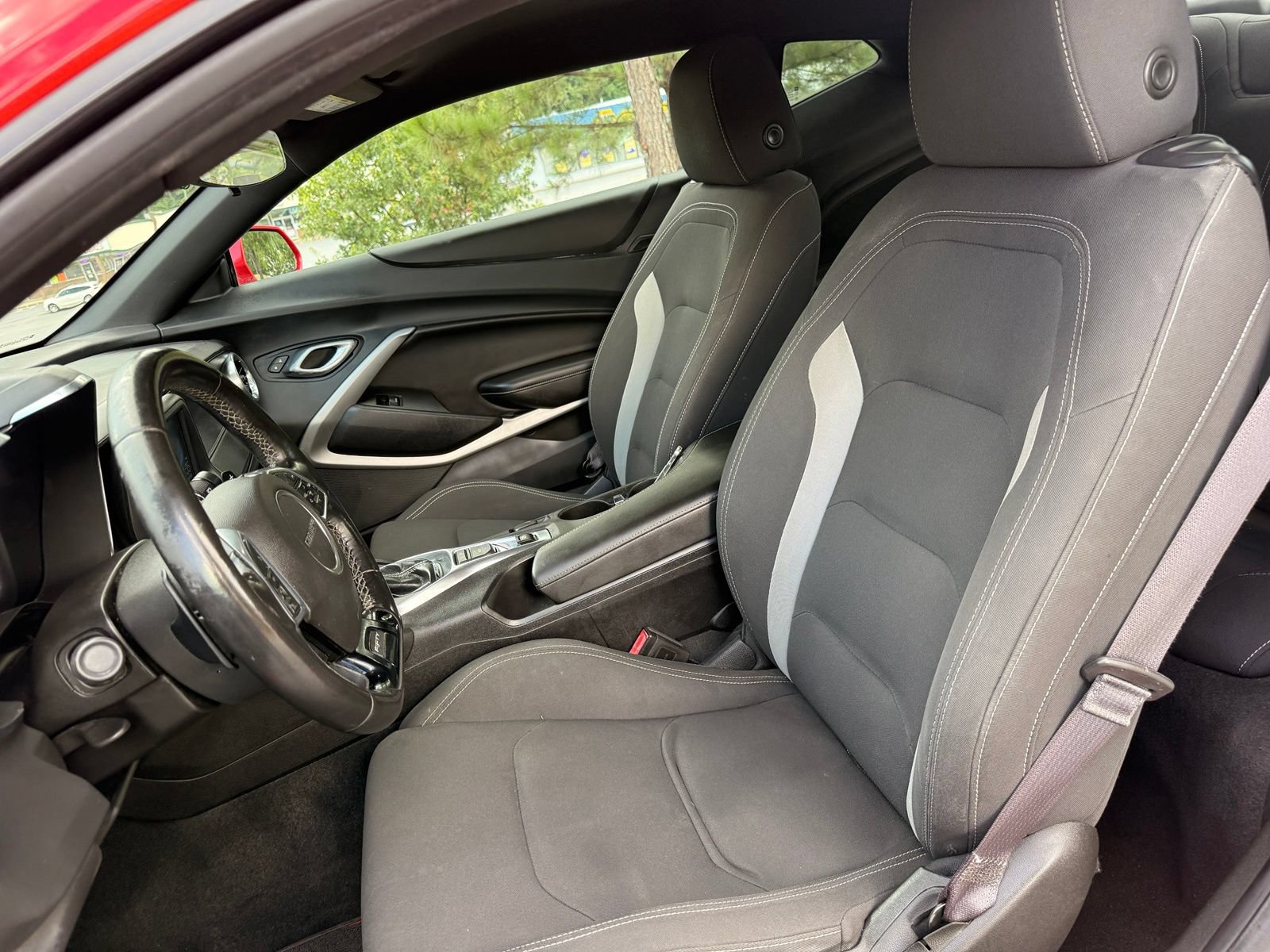 Used 2017 Chevrolet Camaro LT RWD image 36