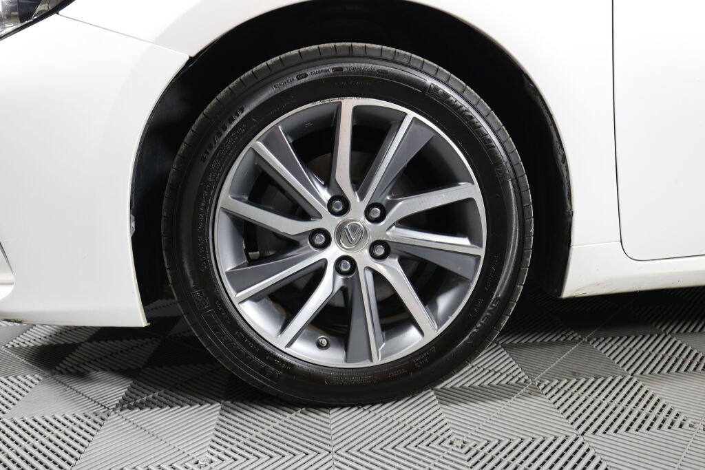 Used 2016 Lexus ES 300h w/ Luxury Package w/Wood Trim FWD image 9