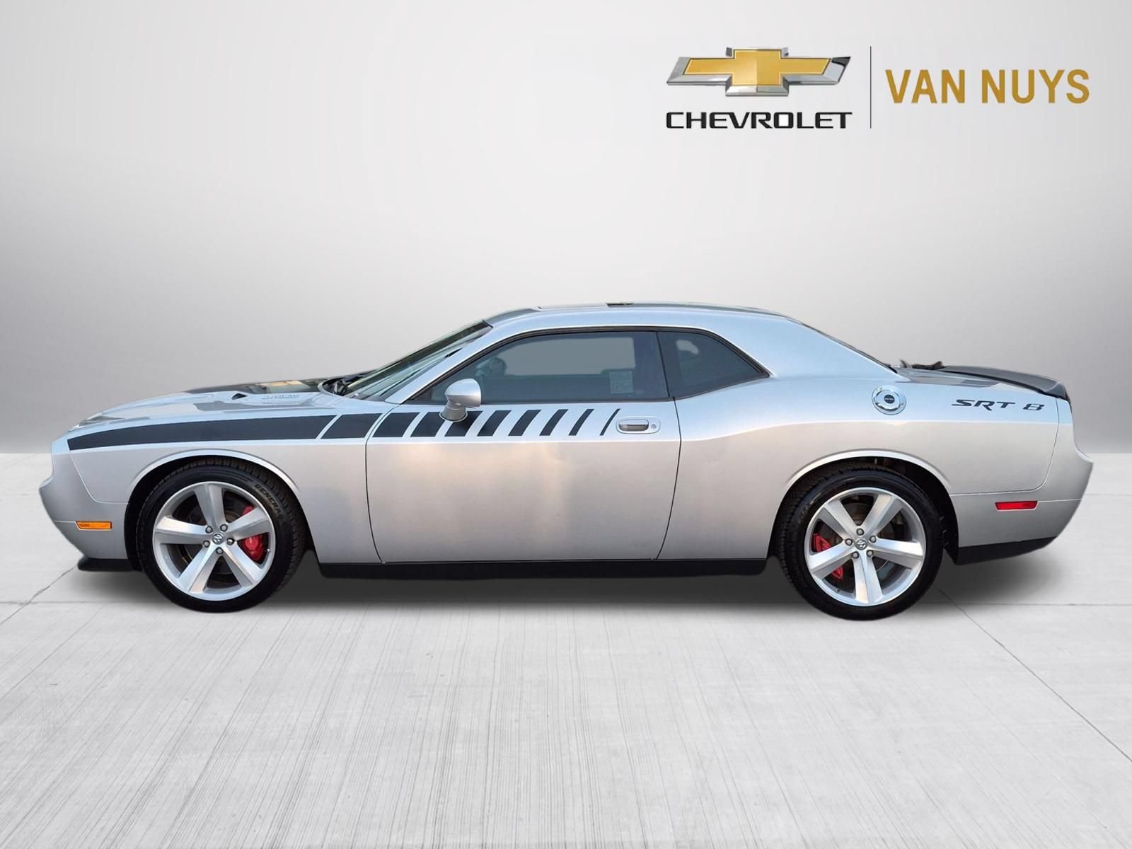 Used 2010 Dodge Challenger SRT8 w/ SRT Option Group II RWD image 8