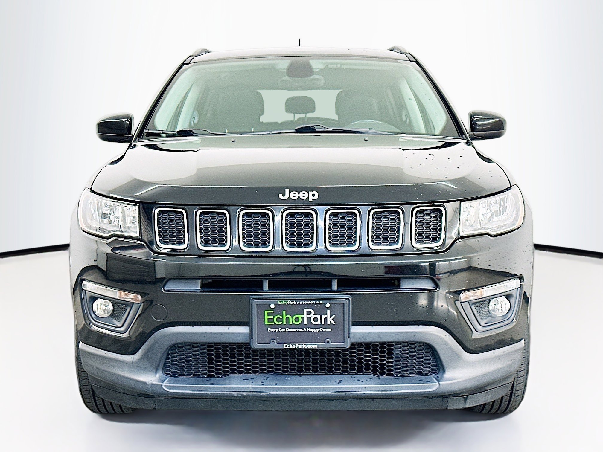 Used 2017 Jeep Compass Latitude AWD/4WD image 2
