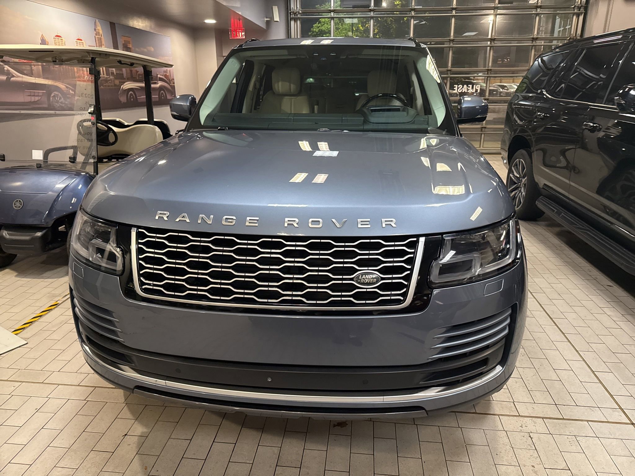 Used 2020 Land Rover Range Rover HSE AWD/4WD image 2