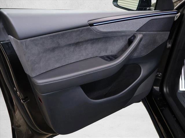Used 2026 Tesla Model Y Long Range AWD/4WD image 12