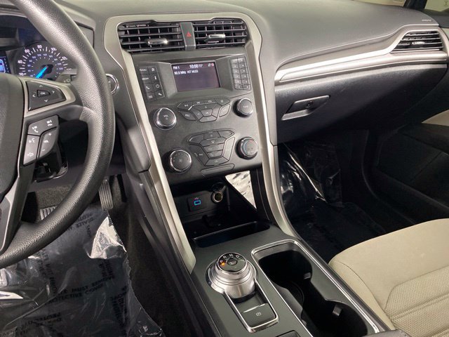 Used 2020 Ford Fusion S FWD image 27