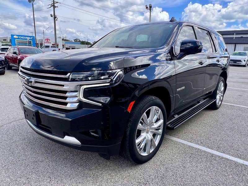 Used 2022 Chevrolet Tahoe High Country w/ Premium Package 2 AWD/4WD image 9