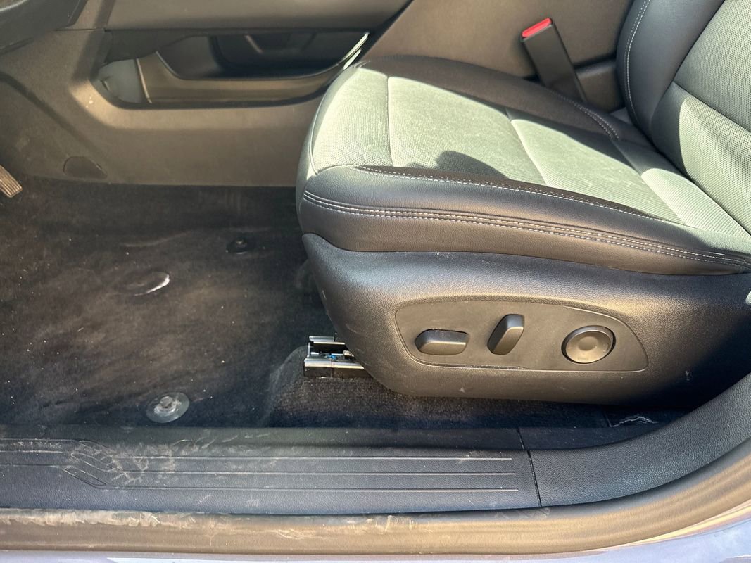 Used 2024 Chevrolet Equinox EV LT image 57