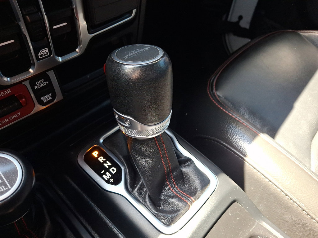Used 2022 Jeep Gladiator Rubicon w/ Cold Weather Group image 30