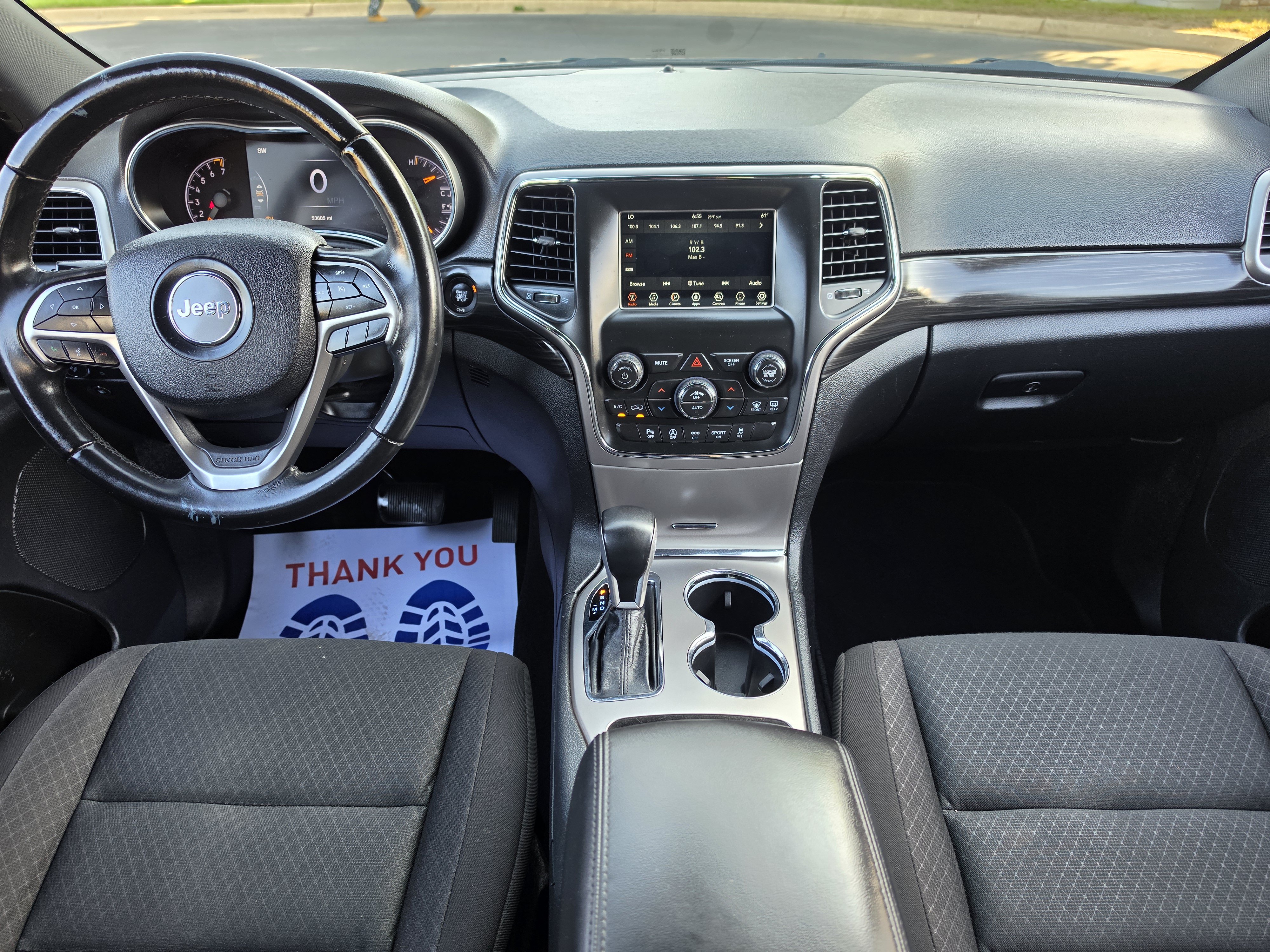 Used 2021 Jeep Grand Cherokee Laredo AWD/4WD image 26