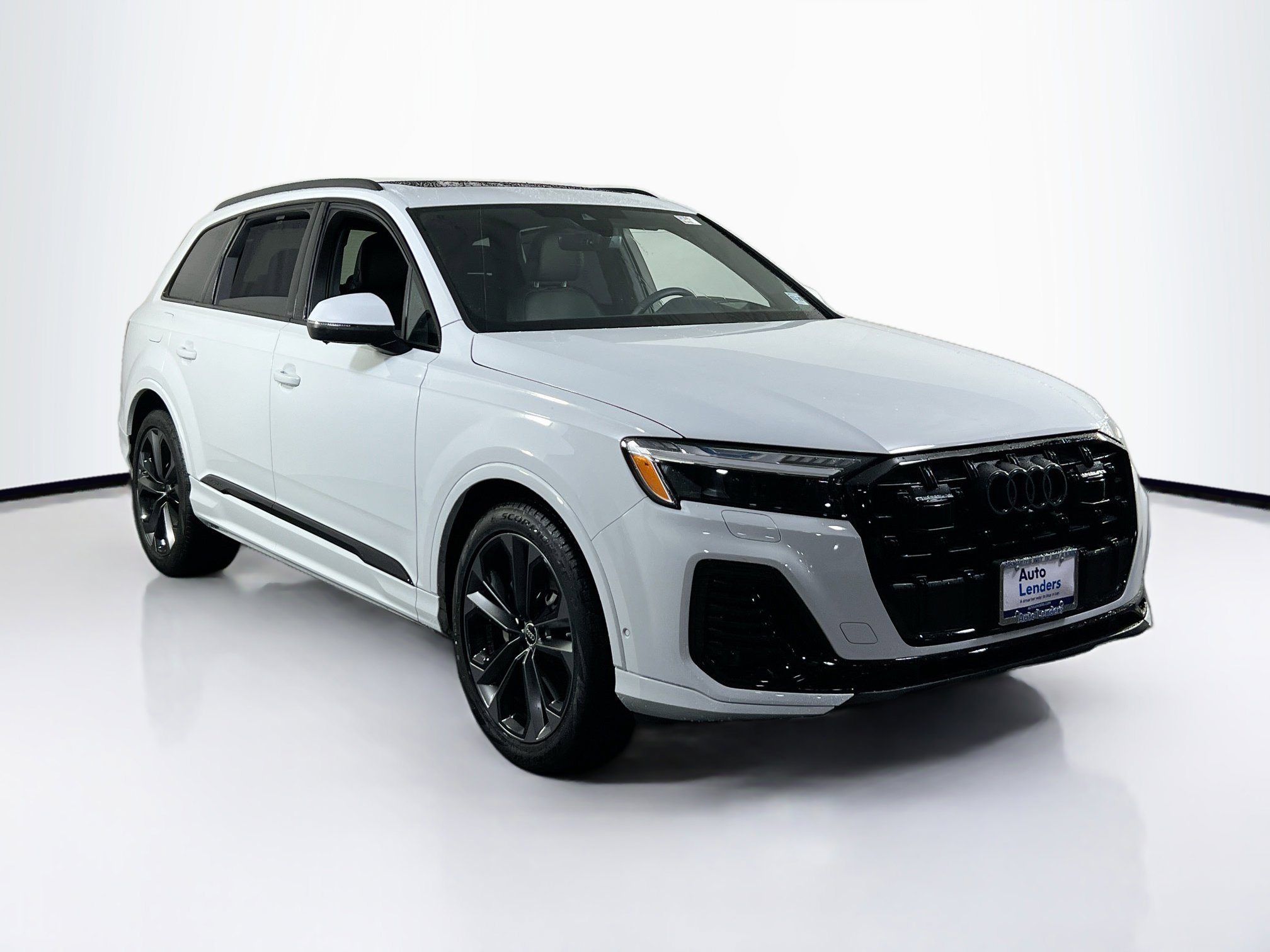 Used 2025 Audi Q7 3.0T Prestige image 3
