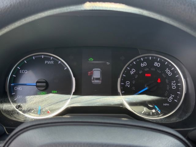 Used 2022 Toyota RAV4 XLE w/ Convenience Package AWD/4WD image 16