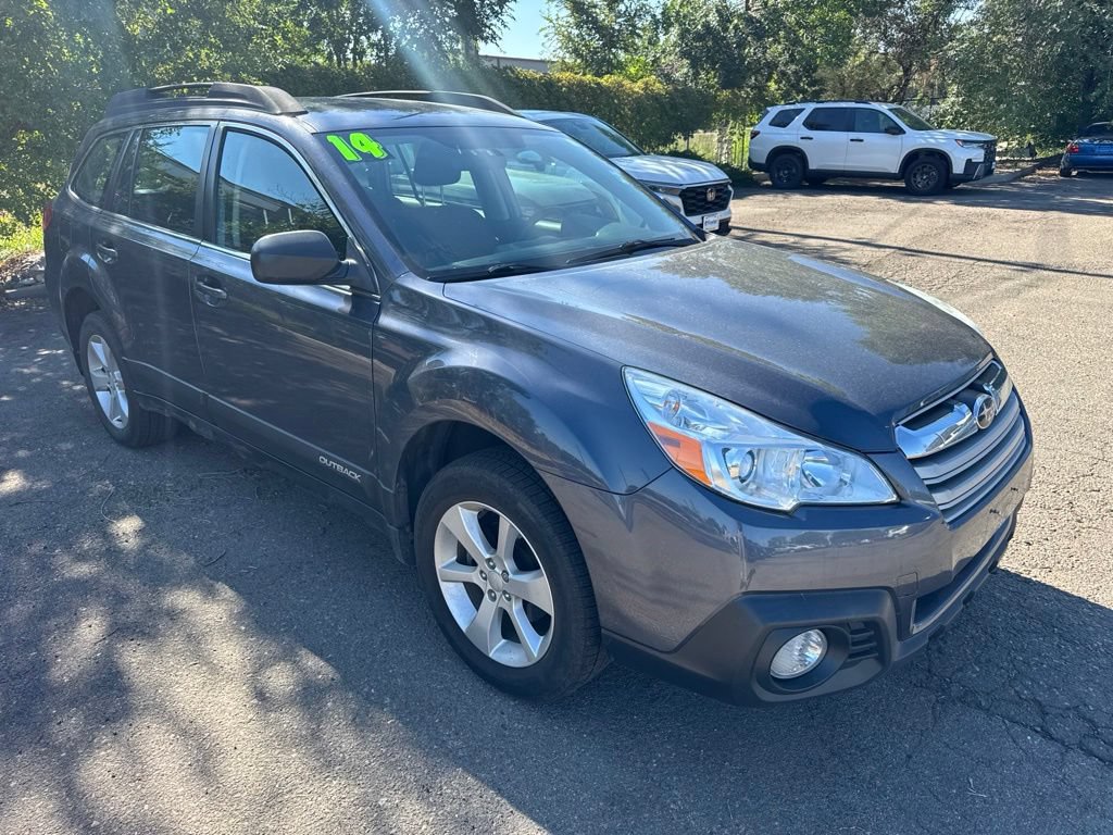 Used 2014 Subaru Outback 2.5i w/ Alloy Wheel Package AWD/4WD image 3