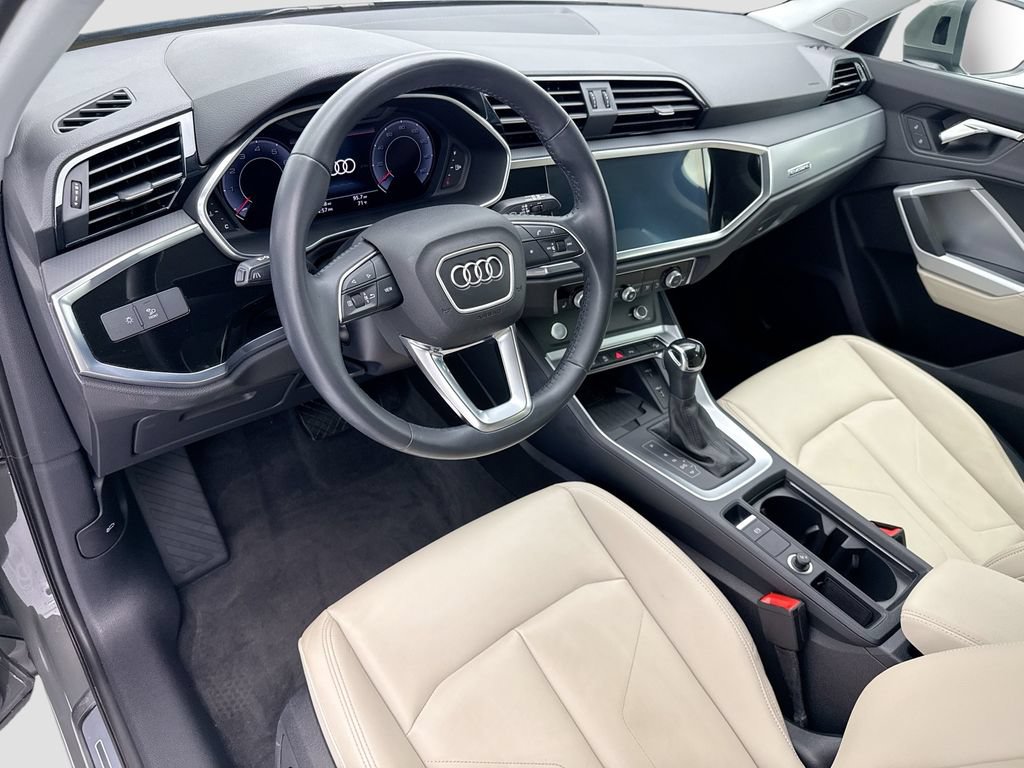 Used 2020 Audi Q3 2.0T Premium Plus AWD/4WD image 9