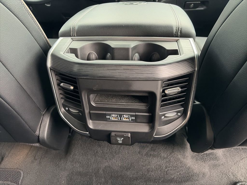 Used 2023 RAM 1500 Laramie AWD/4WD image 4
