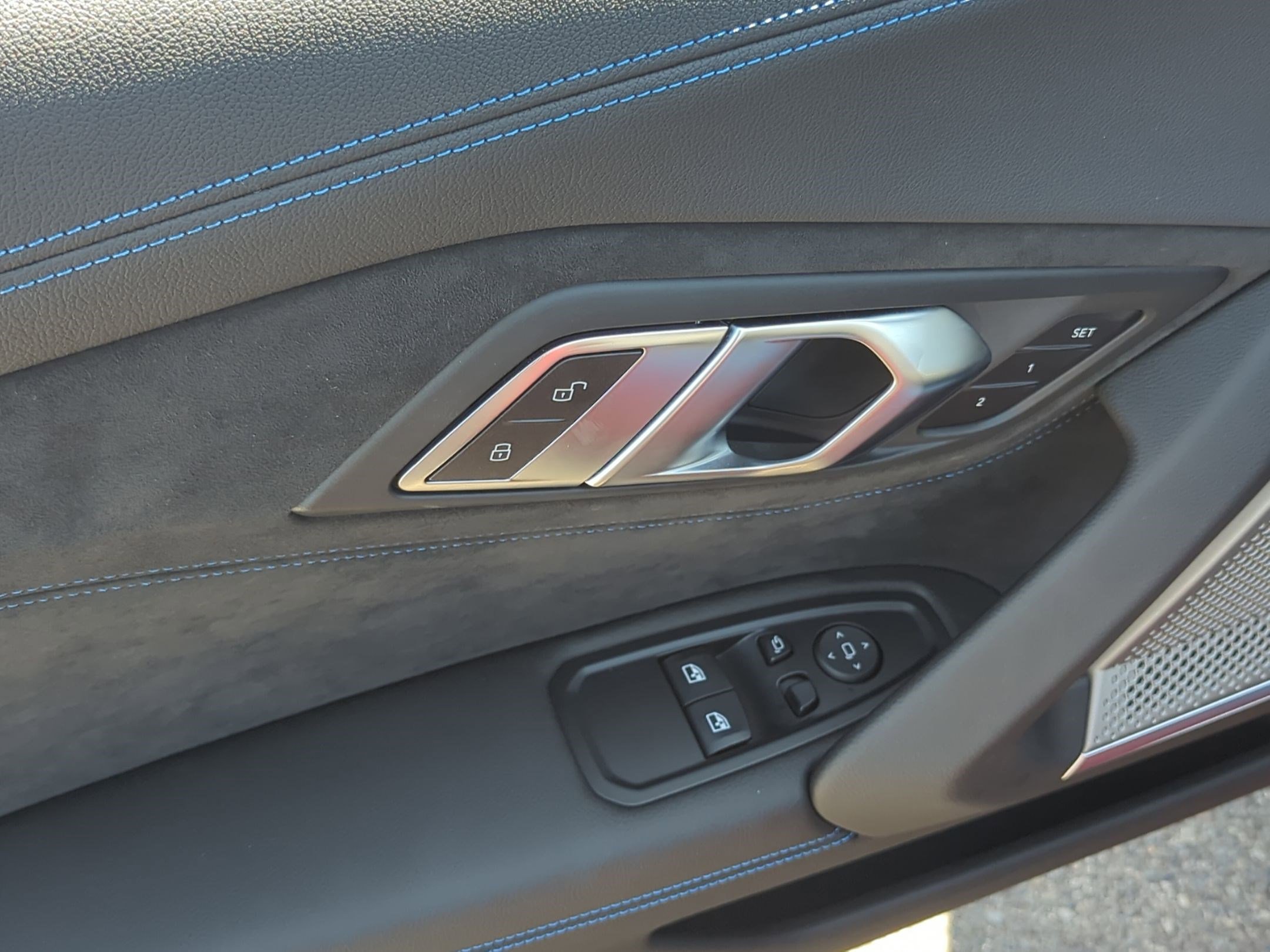 Certified 2024 BMW Z4 M40i w/ Premium Package image 15