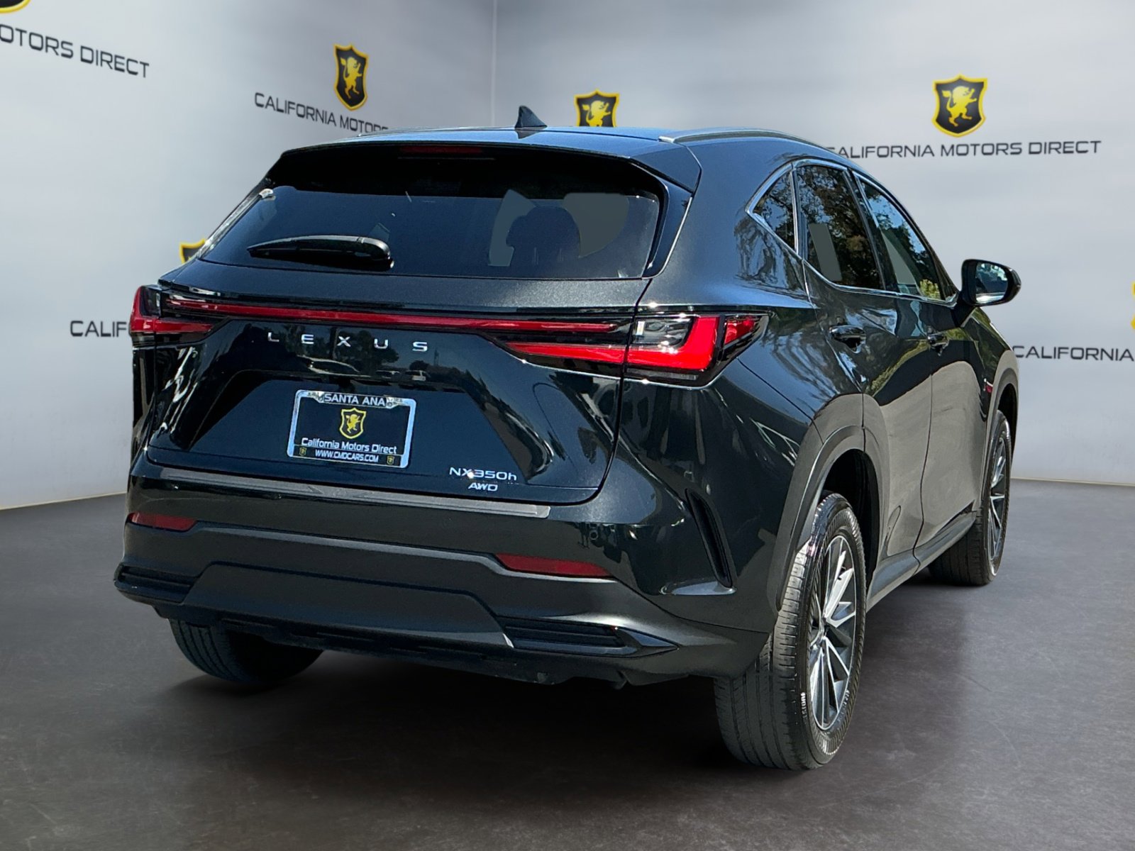 Used 2024 Lexus NX 350h AWD w/ Vision Package image 5