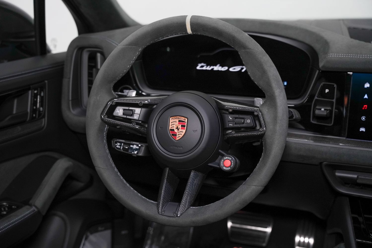 Used 2025 Porsche Cayenne Turbo GT AWD/4WD image 43