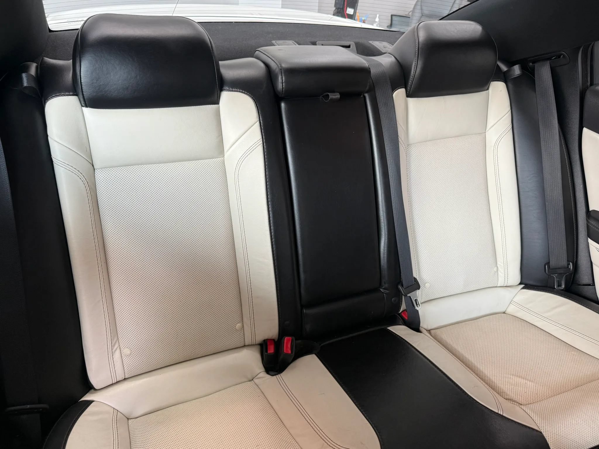 Used 2018 Dodge Charger GT AWD/4WD image 27