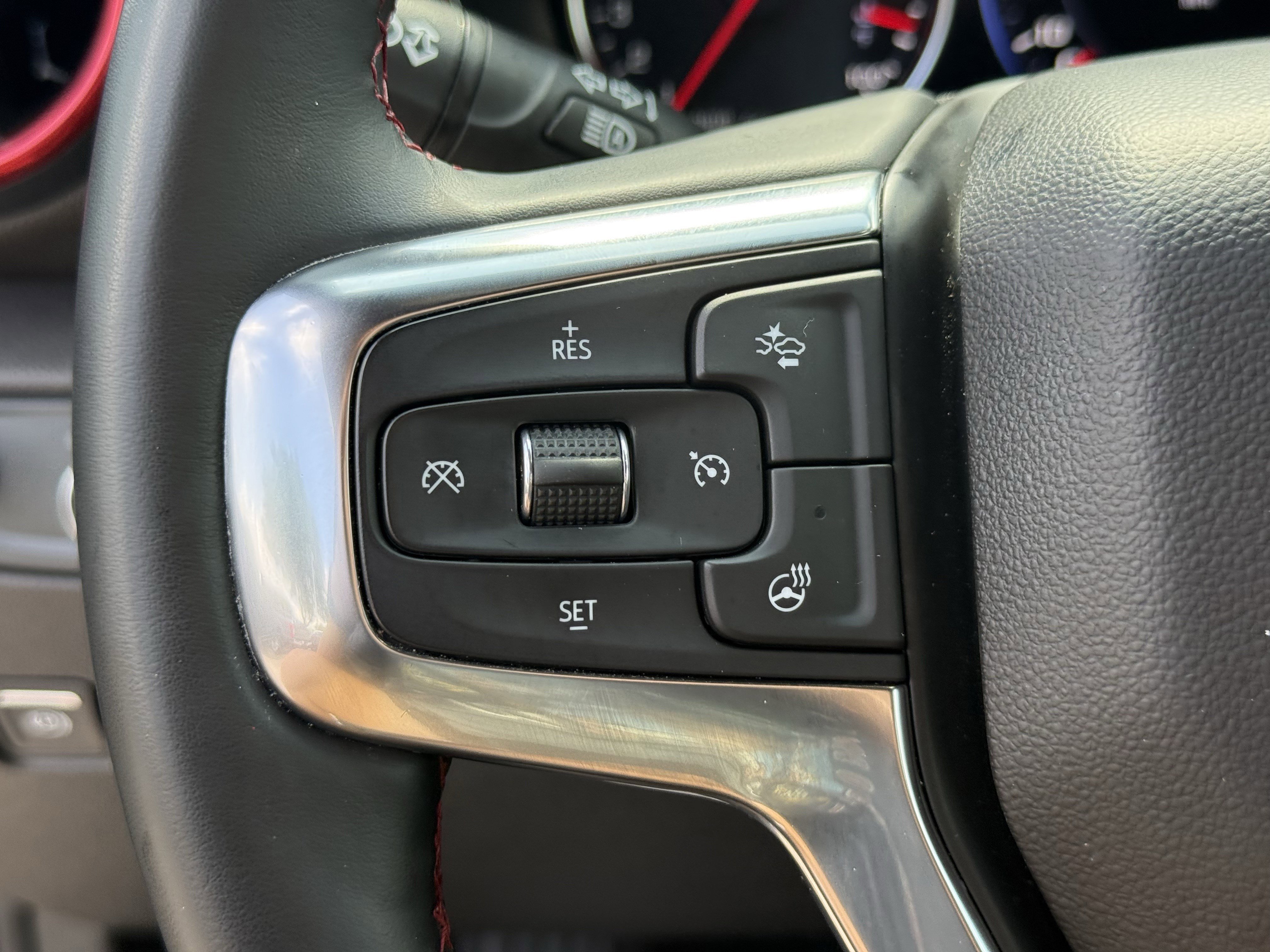 Used 2025 Chevrolet Blazer RS image 16