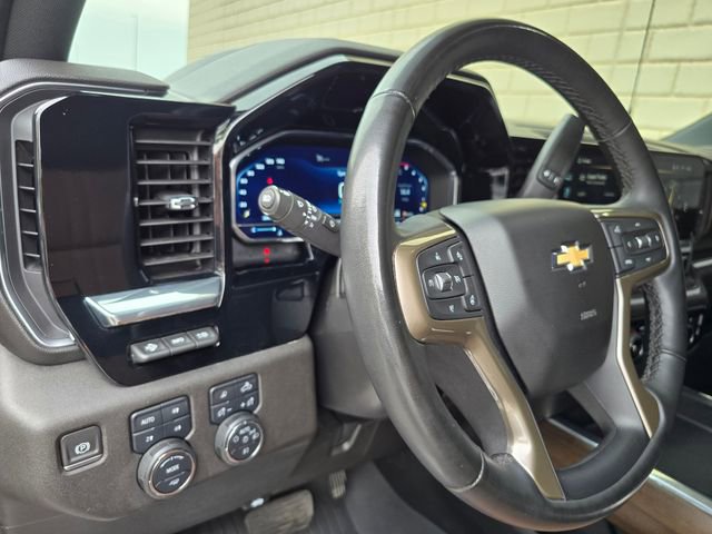 Used 2024 Chevrolet Silverado 2500 High Country w/ Technology Package AWD/4WD image 26